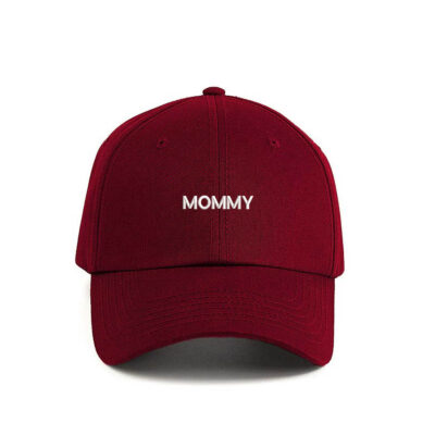 Cappellino scritta mommy ricamato bordeaux