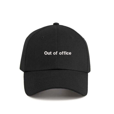 Cappellino out of office scritta ricamata nero